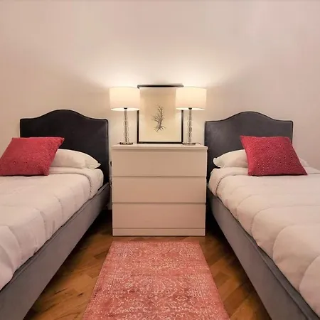 Palazzo Crispi - Boutique Διαμέρισμα Τεργέστη